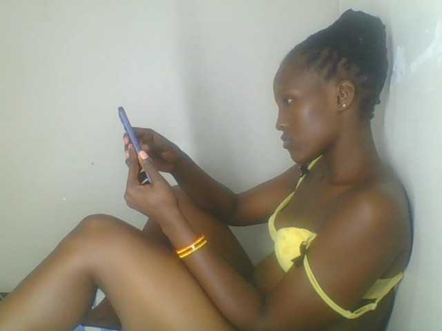 Smilingbeibylove live cam on BongaCams