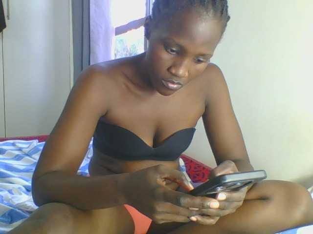 Smilingbeibylove live cam on BongaCams