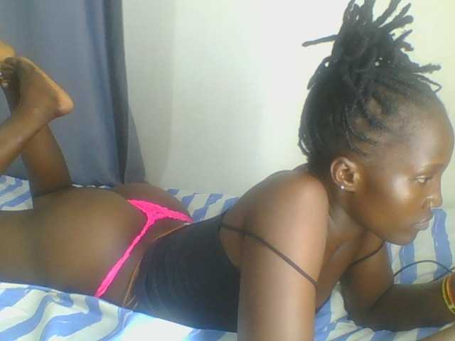 Smilingbeibylove live cam on BongaCams