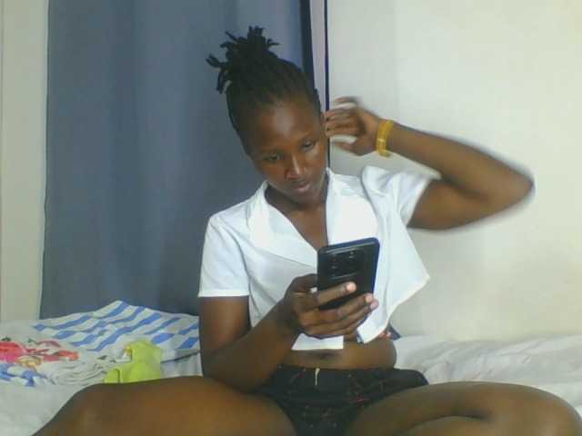 Smilingbeibylove live cam on BongaCams