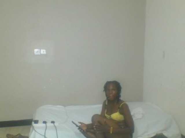 Smilingbeibylove live cam on BongaCams