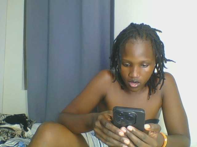 Smilingbeibylove live cam on BongaCams