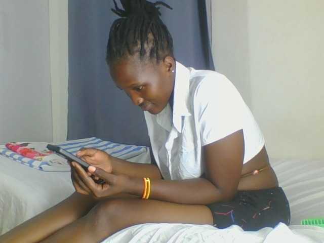 Smilingbeibylove live cam on BongaCams