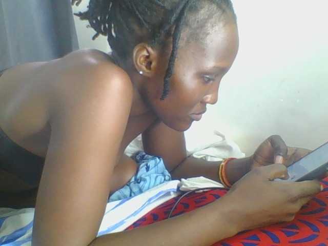 Smilingbeibylove live webcam show