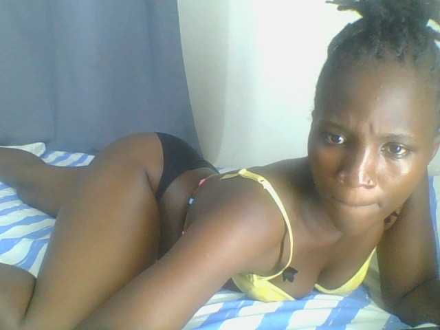Smilingbeibylove live cam on BongaCams