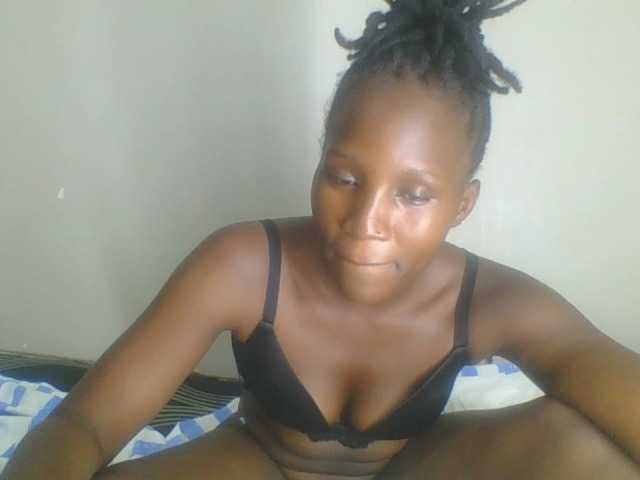 Smilingbeibylove live cam on BongaCams