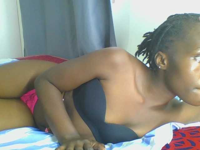 Smilingbeibylove live cam on BongaCams