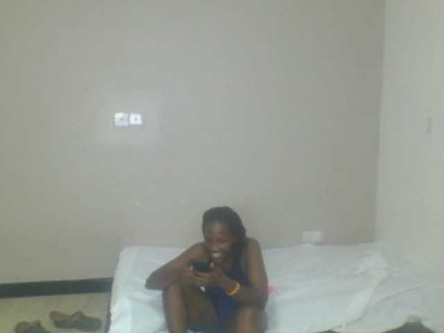 Smilingbeibylove live cam on BongaCams