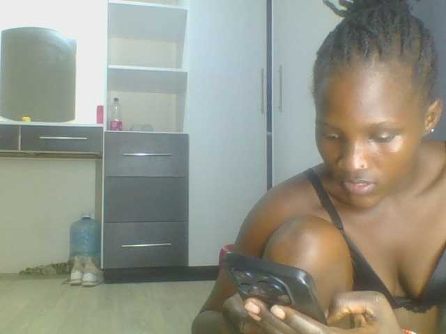 Smilingbeibylove live cam on BongaCams