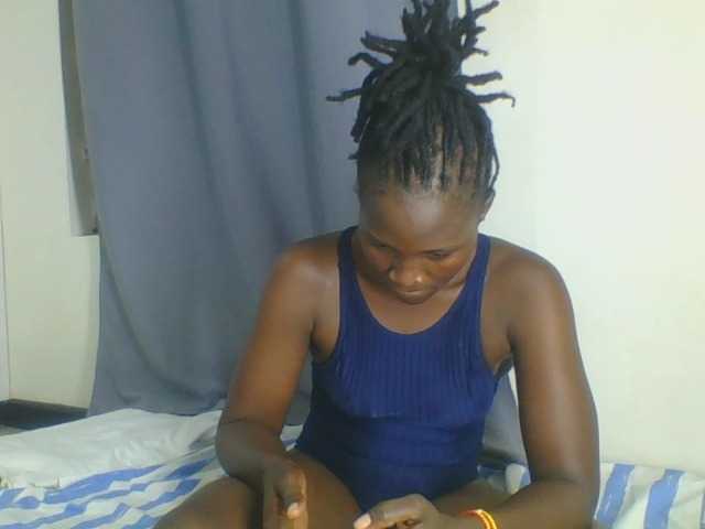 Smilingbeibylove live cam on BongaCams