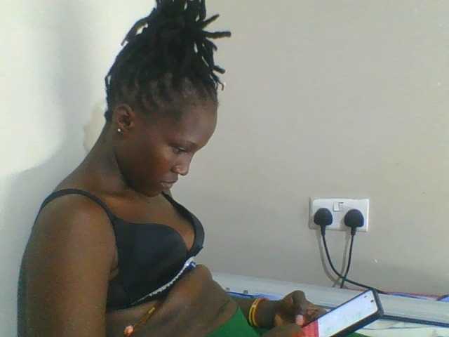 Smilingbeibylove live cam on BongaCams