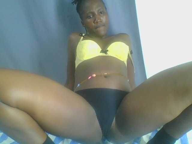 Smilingbeibylove live cam on BongaCams