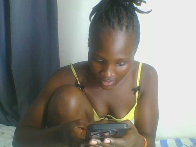 Smilingbeibylove live cam on BongaCams
