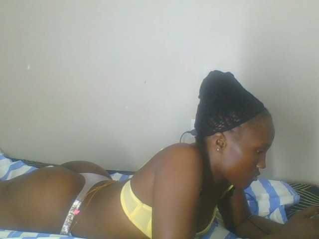 Smilingbeibylove live cam on BongaCams