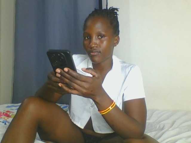 Smilingbeibylove live cam on BongaCams