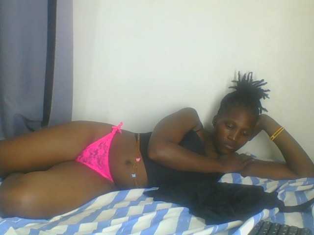 Smilingbeibylove live cam on BongaCams