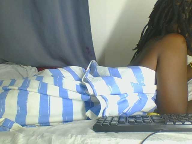 Smilingbeibylove live cam on BongaCams