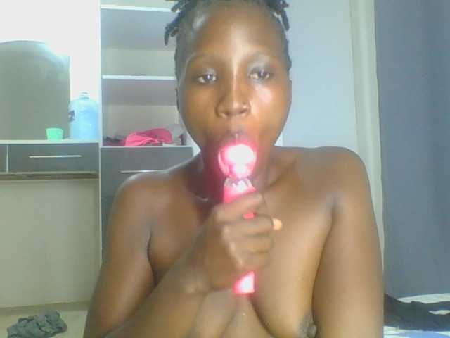 Smilingbeibylove live cam on BongaCams