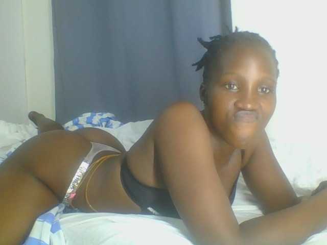 Smilingbeibylove live cam on BongaCams