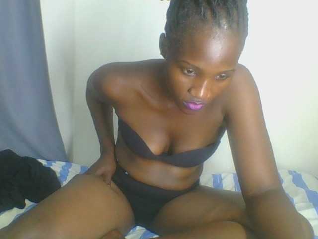 Smilingbeibylove live cam on BongaCams