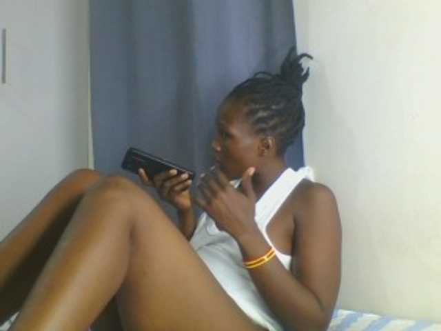 Smilingbeibylove live cam on BongaCams