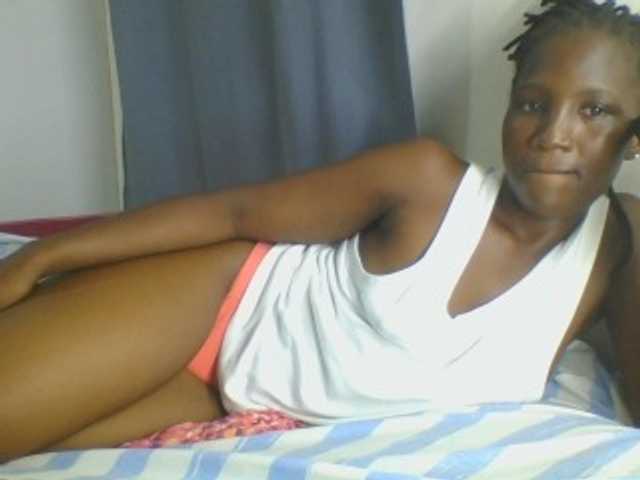 Smilingbeibylove live cam on BongaCams