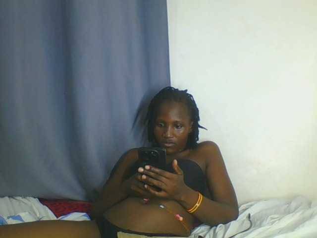 Smilingbeibylove live cam on BongaCams