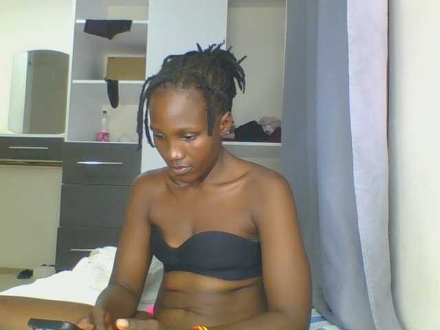 Smilingbeibylove live cam on BongaCams
