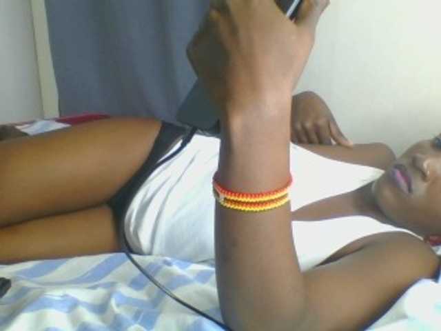 Smilingbeibylove live cam on BongaCams