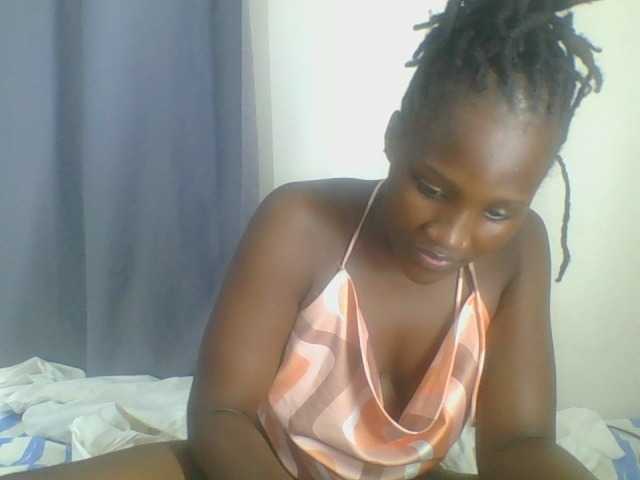 Smilingbeibylove live cam on BongaCams