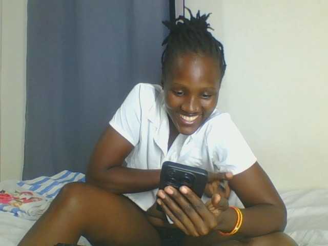 Smilingbeibylove live cam on BongaCams