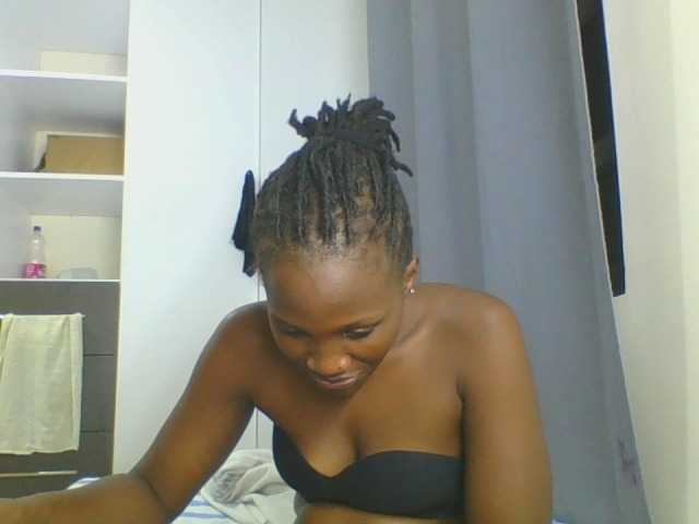 Smilingbeibylove live cam on BongaCams