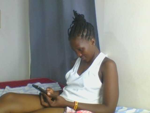 Smilingbeibylove live cam on BongaCams