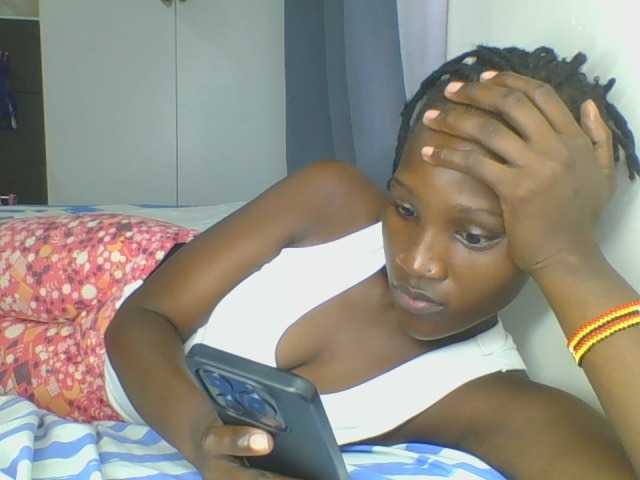 Smilingbeibylove live cam on BongaCams