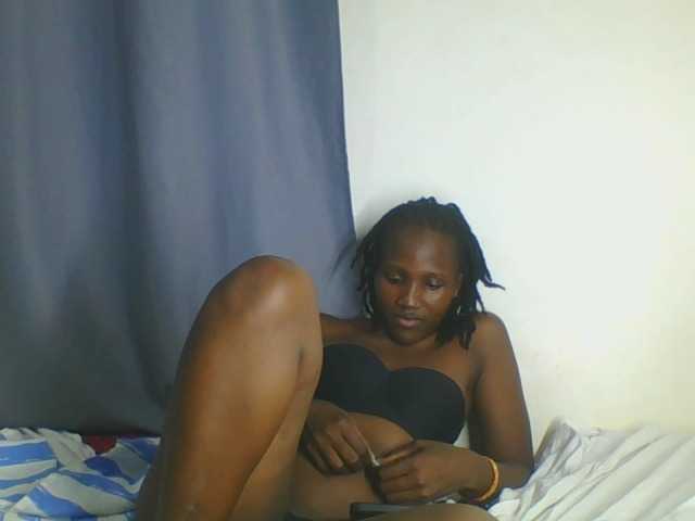 Smilingbeibylove live cam on BongaCams
