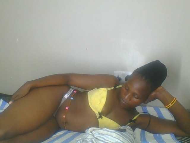 Smilingbeibylove live cam on BongaCams