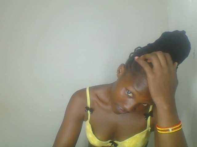 Smilingbeibylove live cam on BongaCams