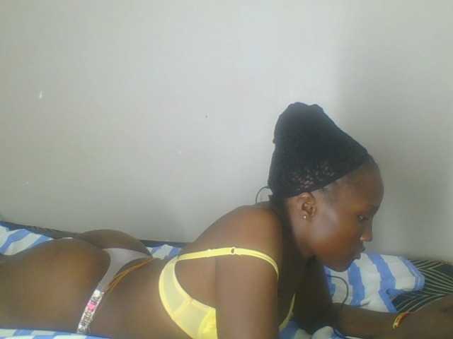 Smilingbeibylove live cam on BongaCams