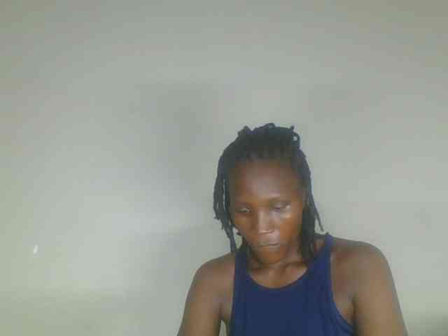 Smilingbeibylove webcam