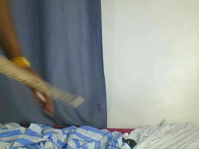 Smilingbeibylove webcam