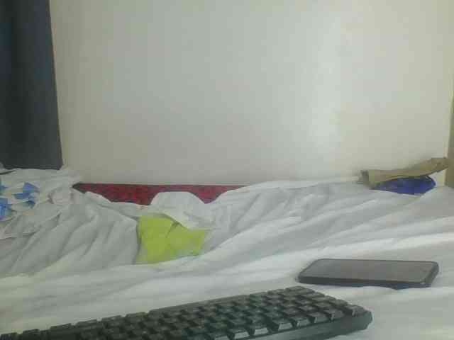 Smilingbeibylove webcam