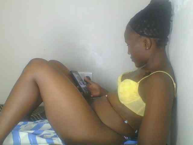 Smilingbeibylove webcam