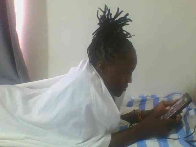 Smilingbeibylove webcam