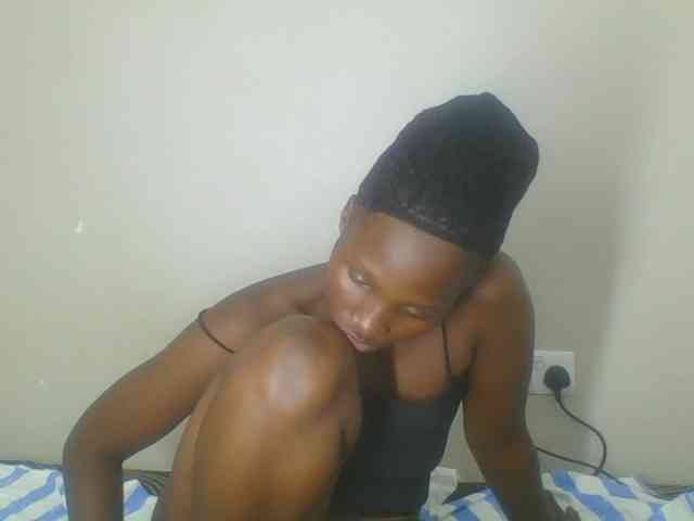 Smilingbeibylove webcam