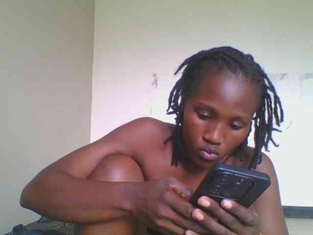 Smilingbeibylove webcam