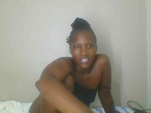 Smilingbeibylove webcam