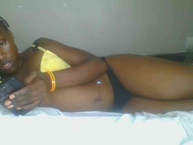 Smilingbeibylove webcam
