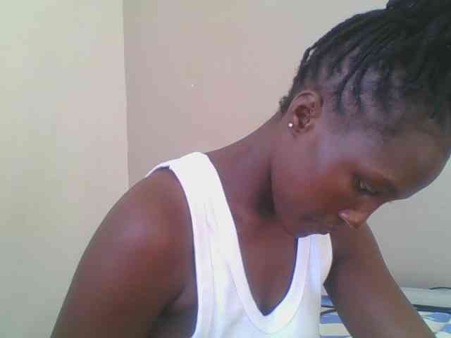 Smilingbeibylove webcam