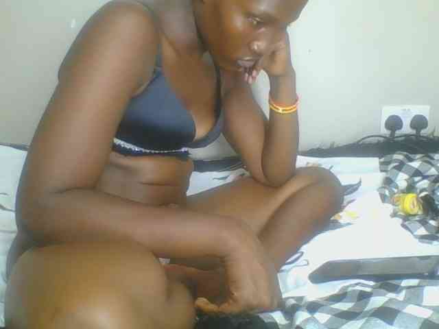 Smilingbeibylove webcam