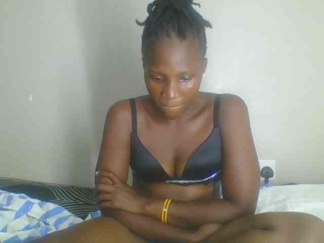 Smilingbeibylove webcam